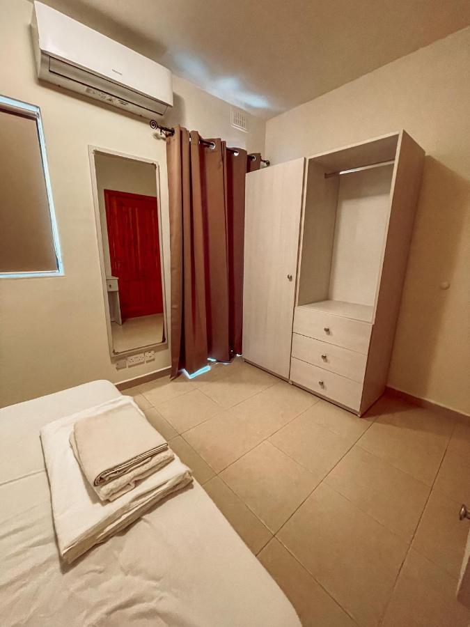 Stresa Court Apartments San Ġiljan Exterior foto